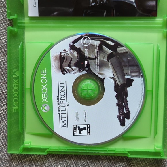 Star Wars Batllefront Deluxe Edition for Xbox One 2015 - Picture 3 of 4